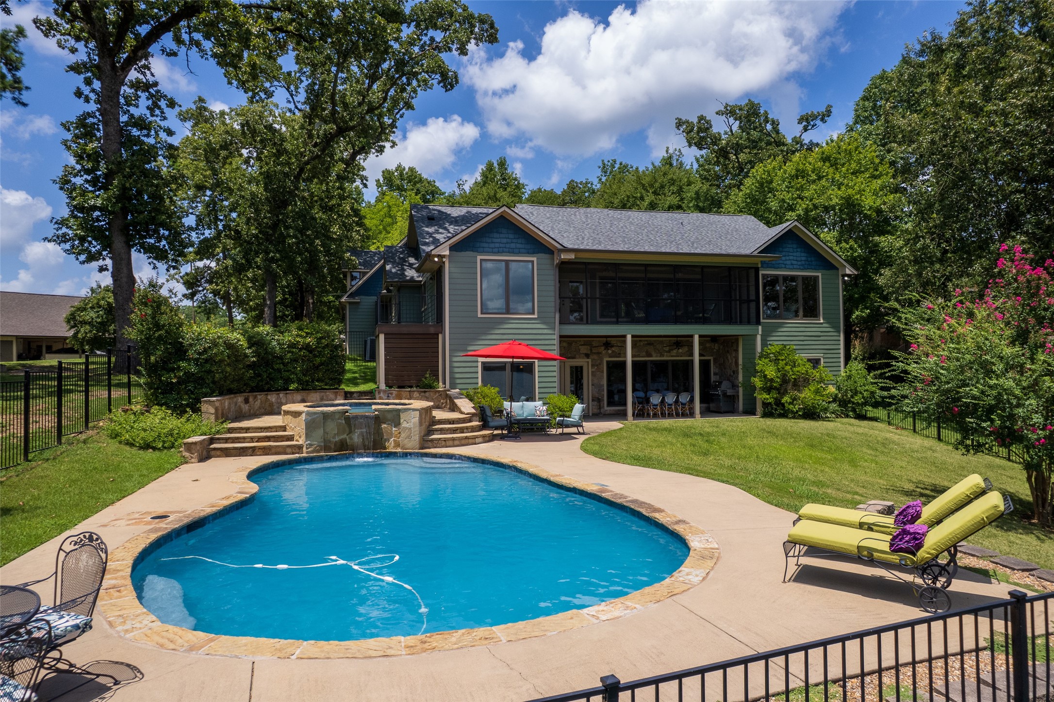 150 Cr 2938 N Pittsburg TX 75686