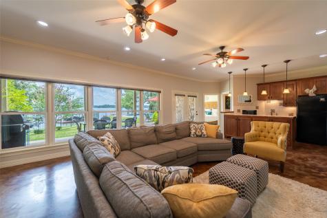 150 Cr 2938 N Pittsburg TX 75686
