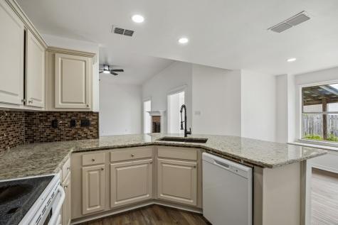 1031 Park Place Boulevard Midlothian TX 76065