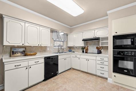 1830 Pleasant Run Road Carrollton TX 75006