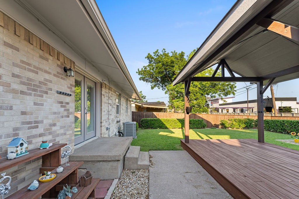 1830 Pleasant Run Road Carrollton TX 75006