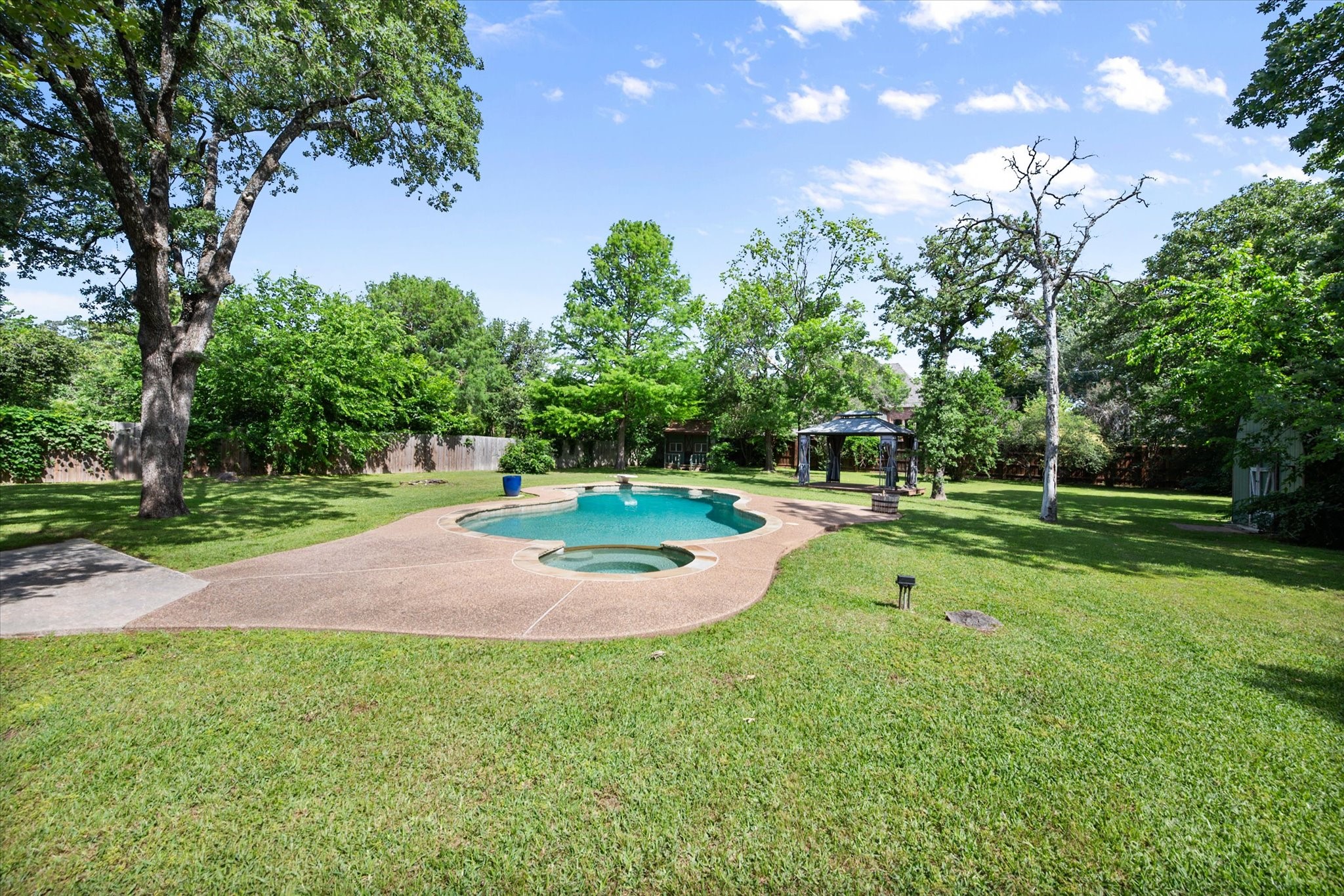 2037 Lazy Lane Keller TX 76262