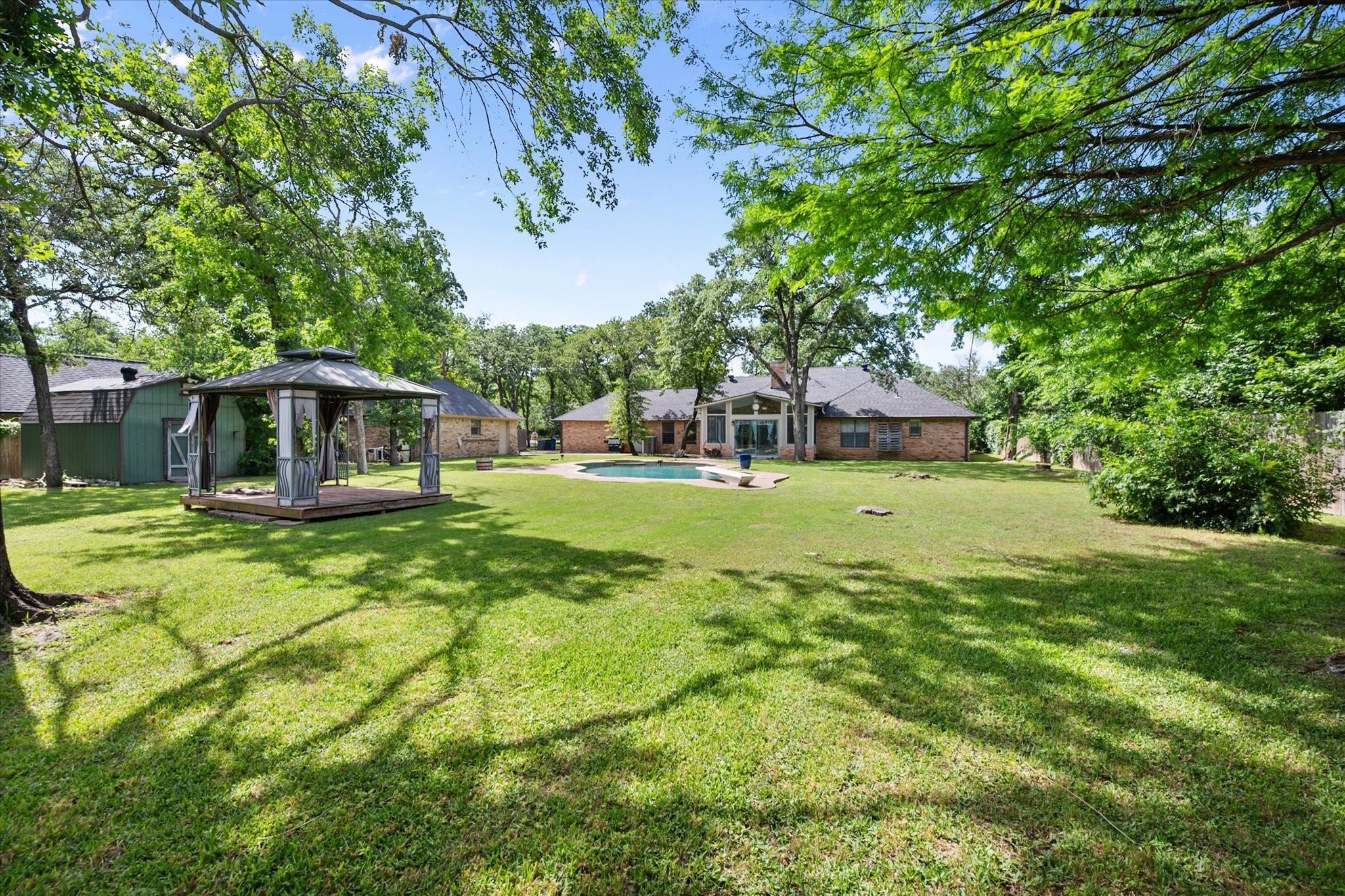 2037 Lazy Lane Keller TX 76262