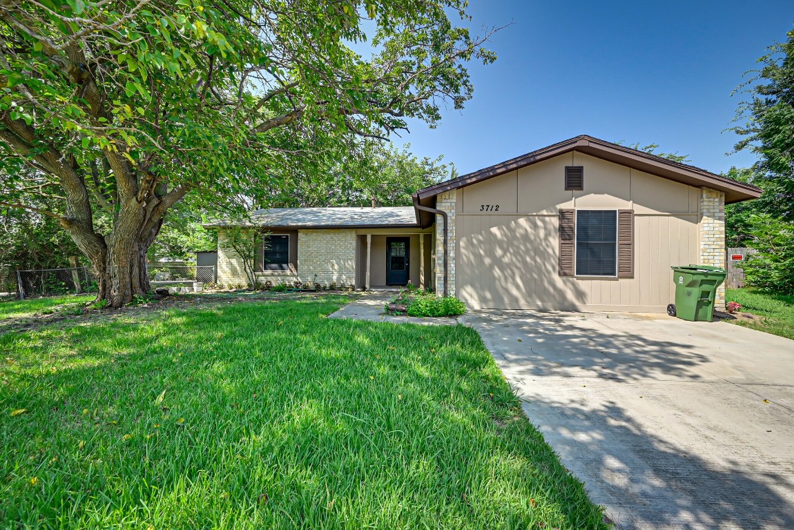 3712 Lindsey Court Arlington TX 76015