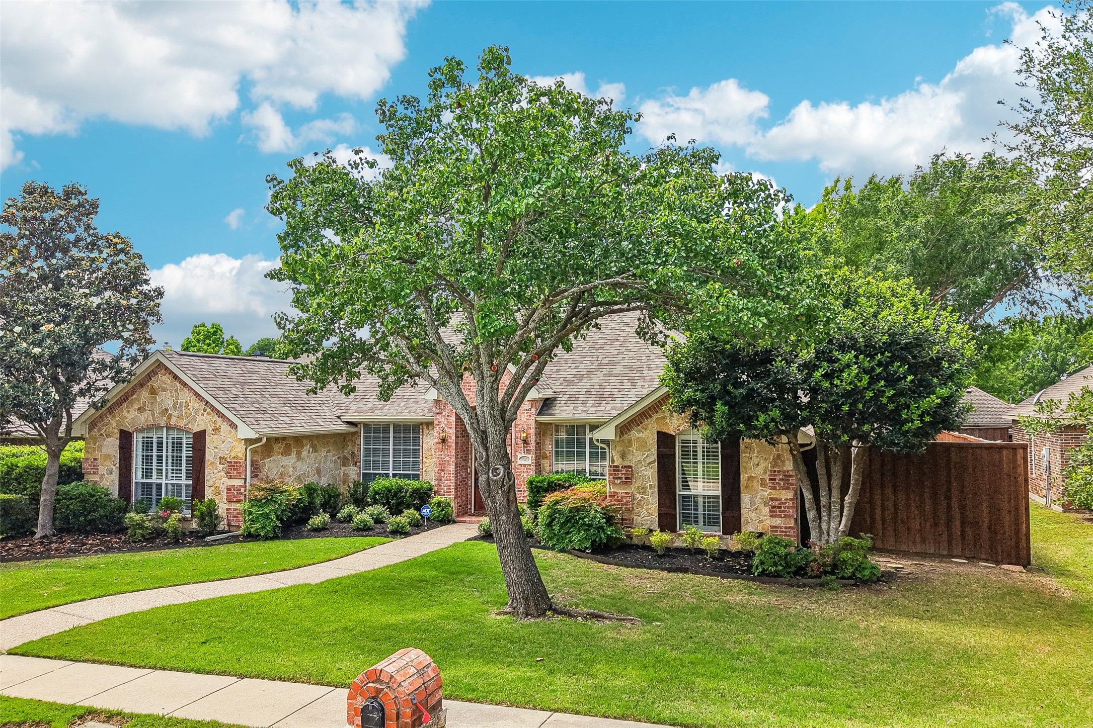 10805 Briar Brook Lane Frisco TX 75033