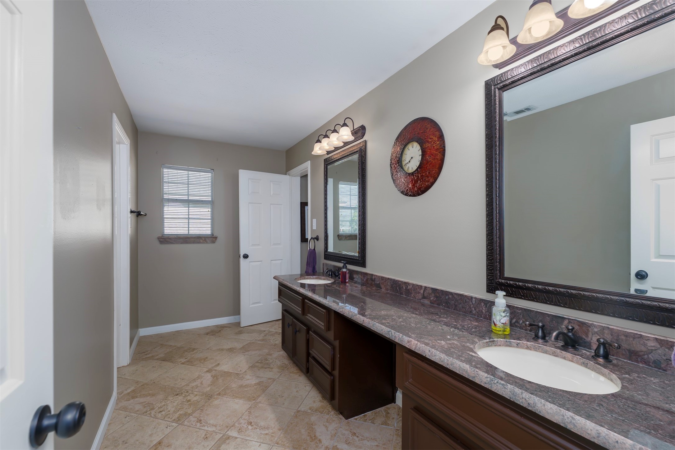 8525 Castle Creek Road North Richland Hills TX 76182