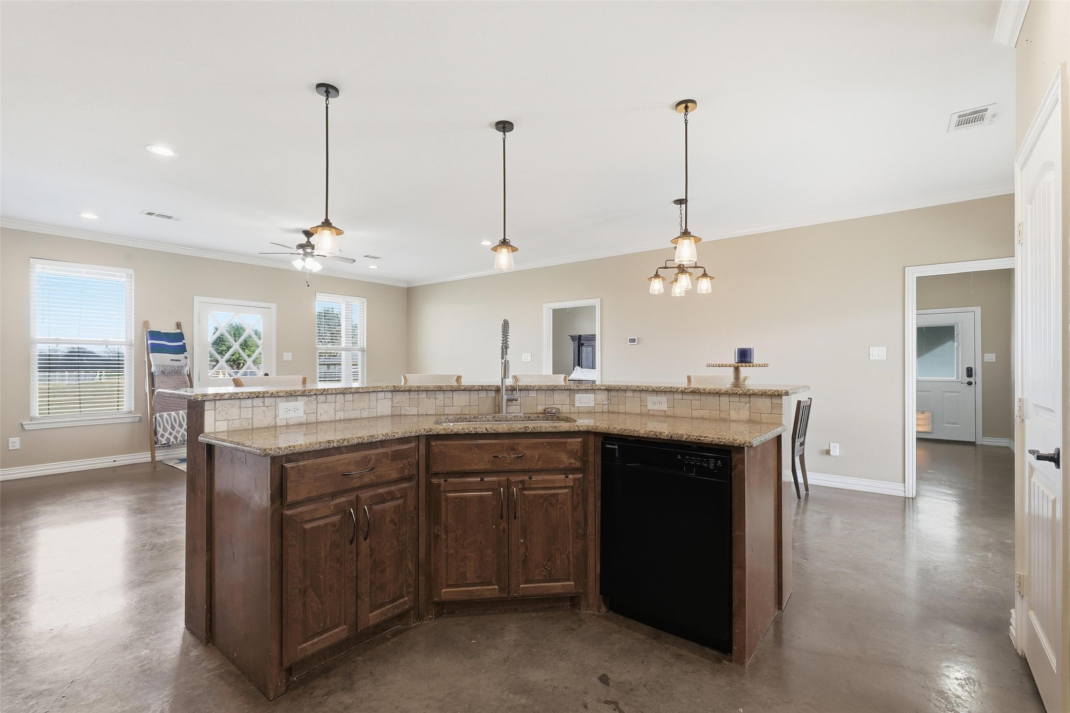 689 Stafford Road Italy TX 76651