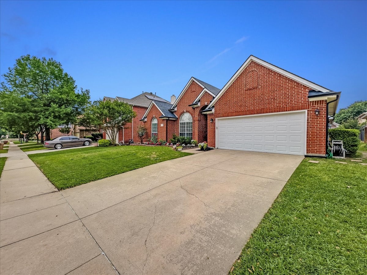 1833 Honey Mesquite Lane Flower Mound TX 75028