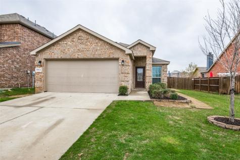 8812 Deadwood Lane Aubrey TX 76227