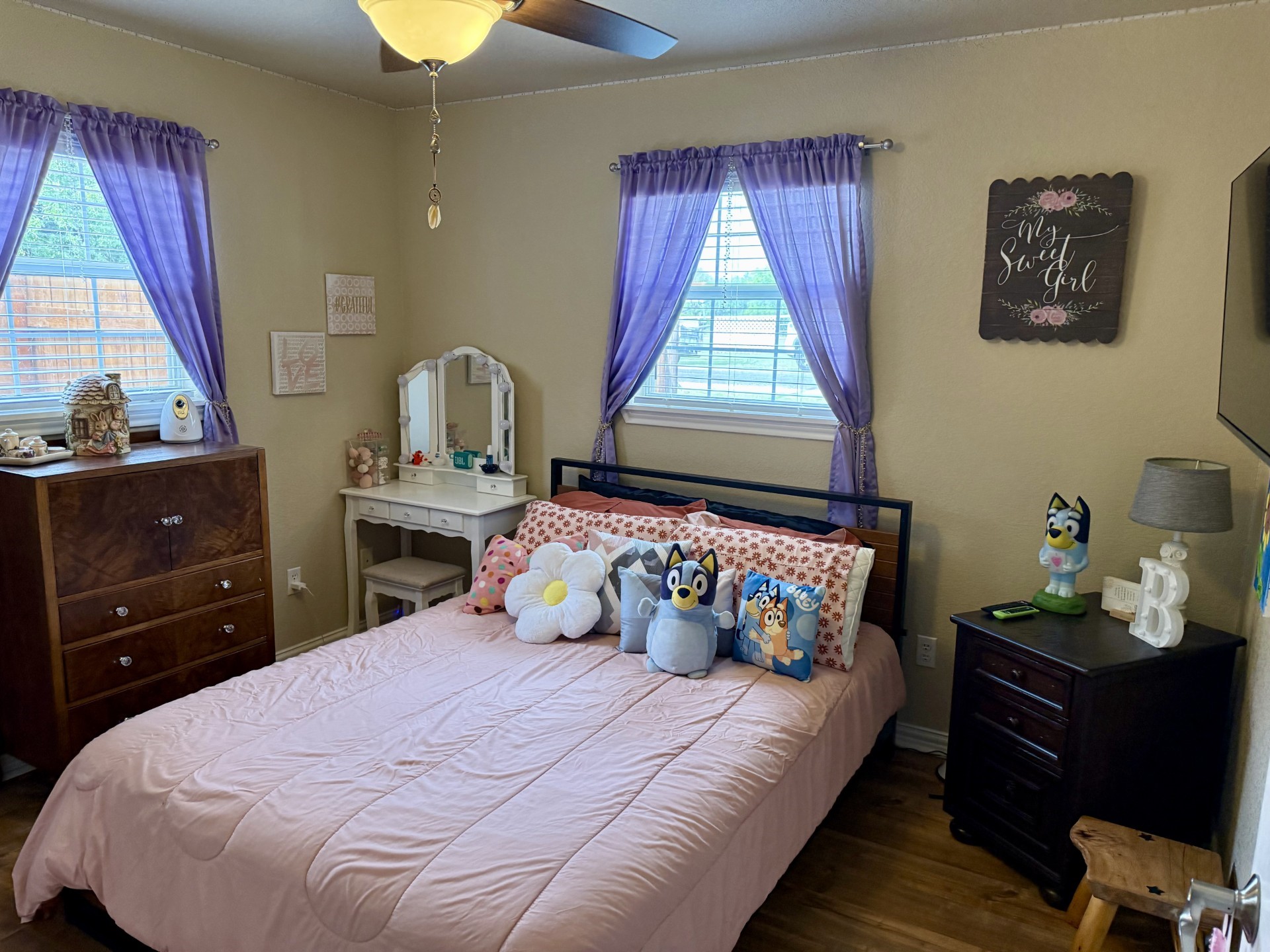 606 S Hubbard Street Alvord TX 76225