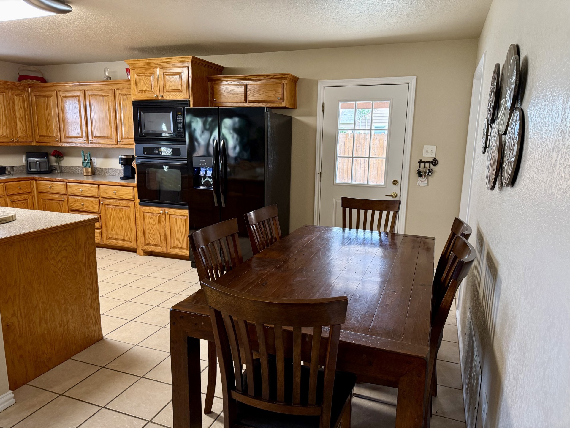 606 S Hubbard Street Alvord TX 76225