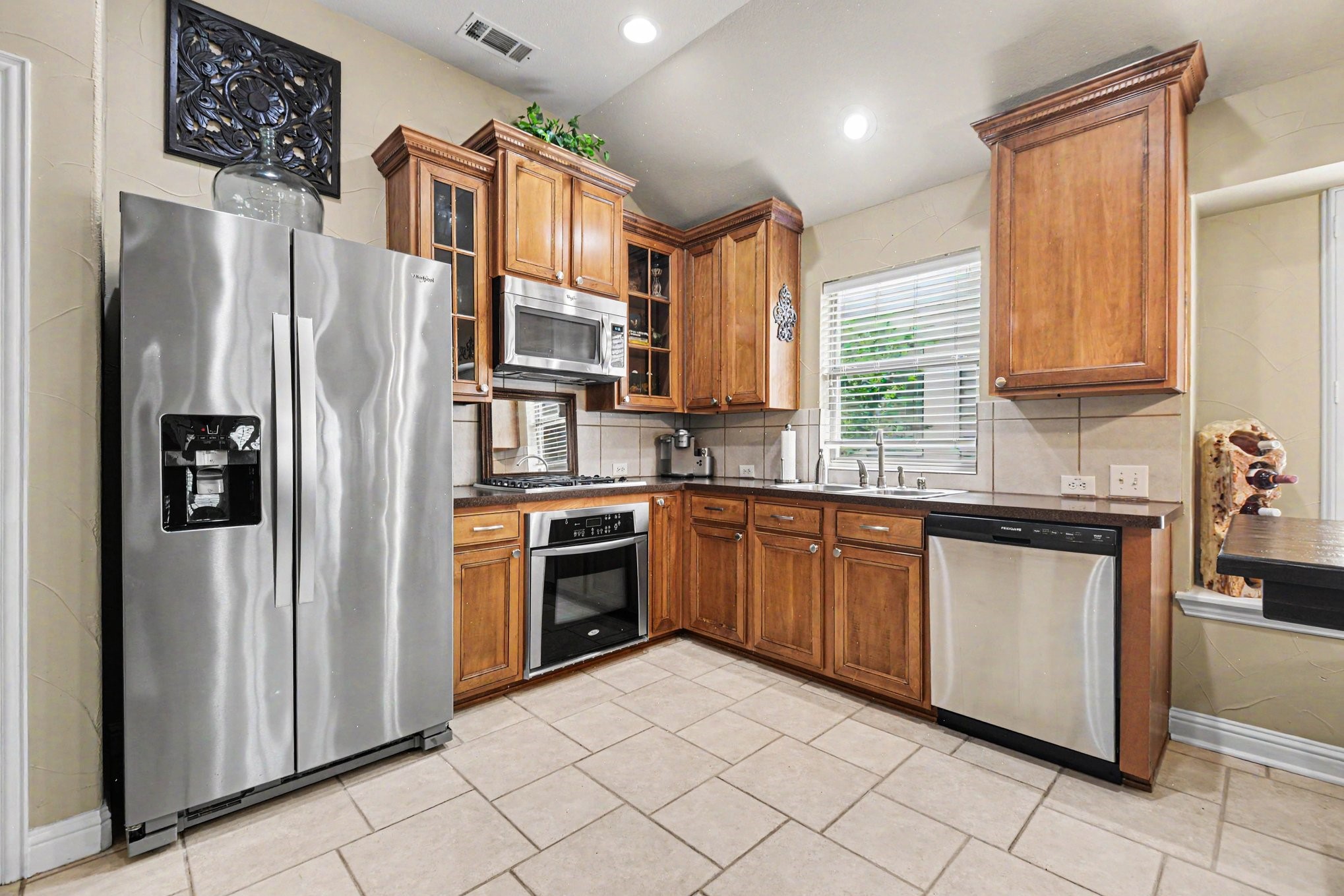 2759 Waterway Drive Grand Prairie TX 75054