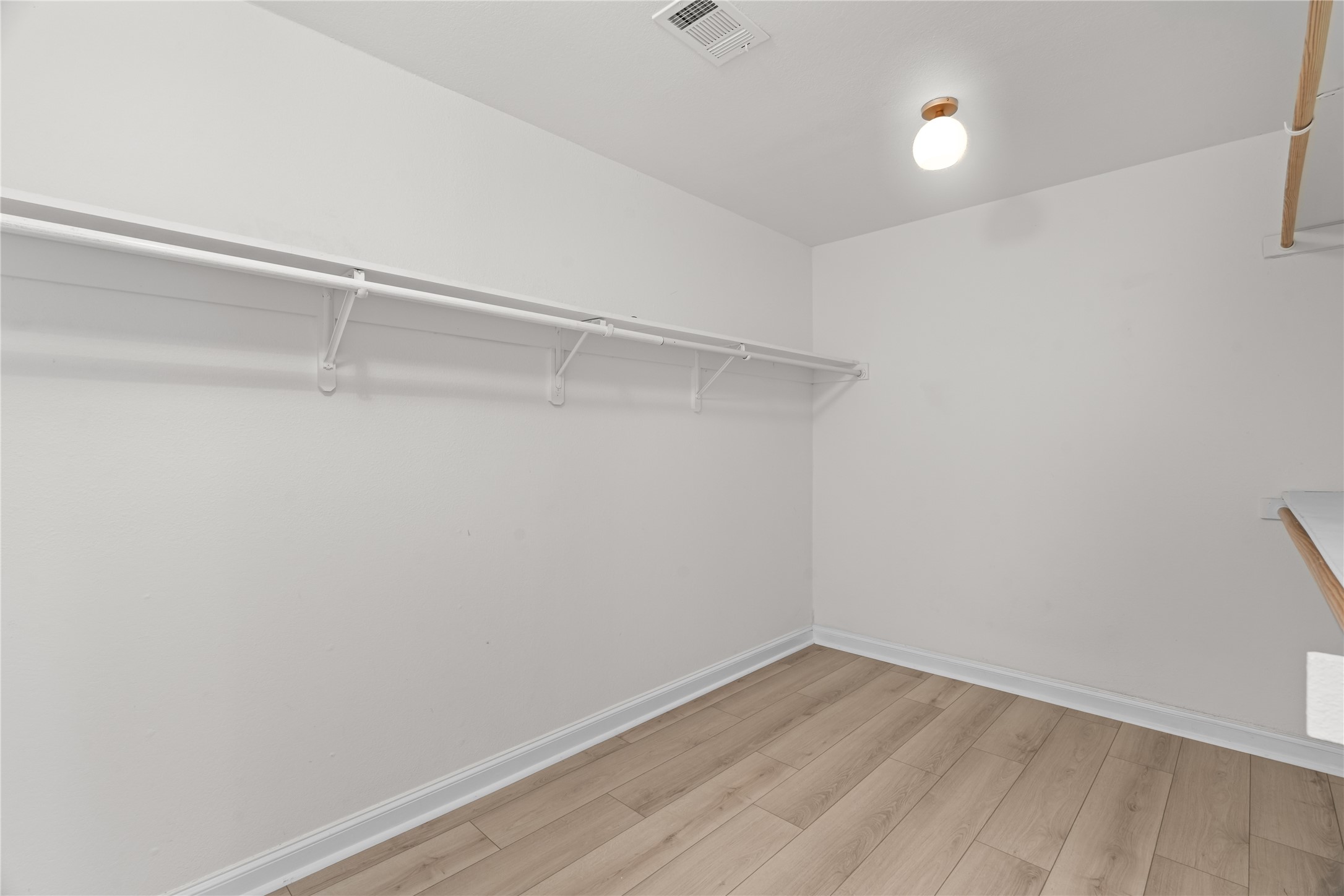 2404 Westwood Drive Arlington TX 76012