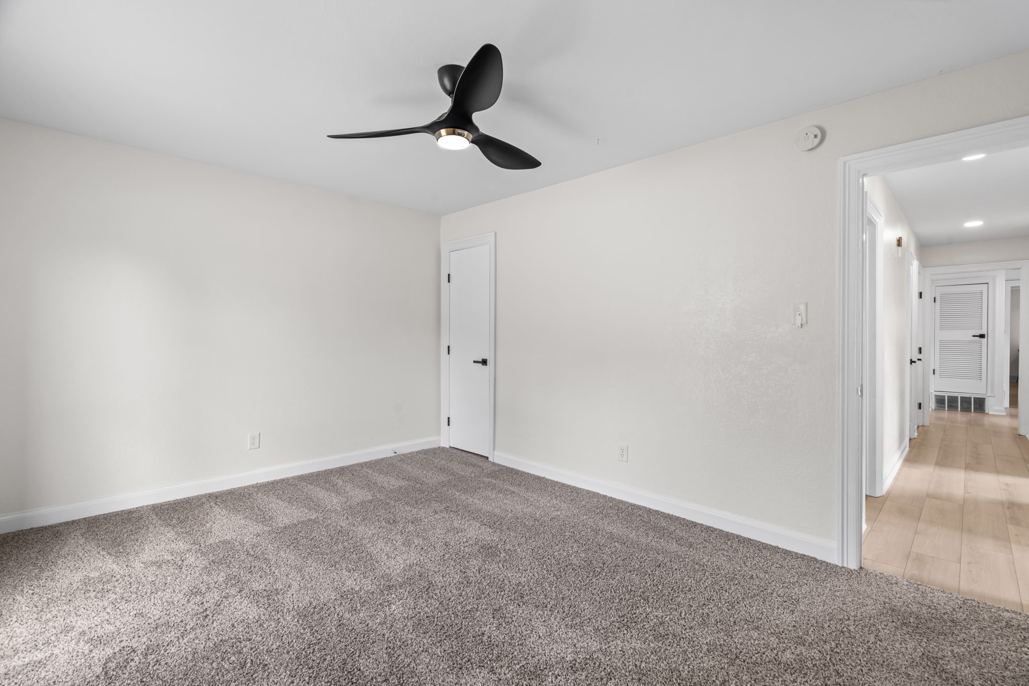 2404 Westwood Drive Arlington TX 76012