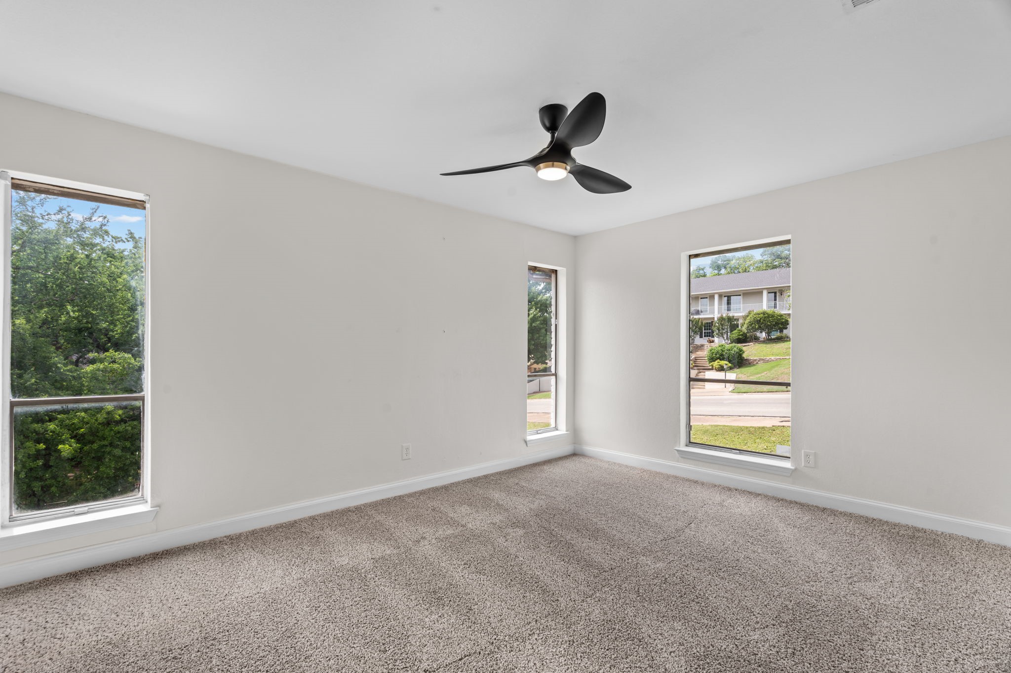 2404 Westwood Drive Arlington TX 76012