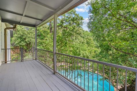 2404 Westwood Drive Arlington TX 76012