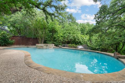 2404 Westwood Drive Arlington TX 76012