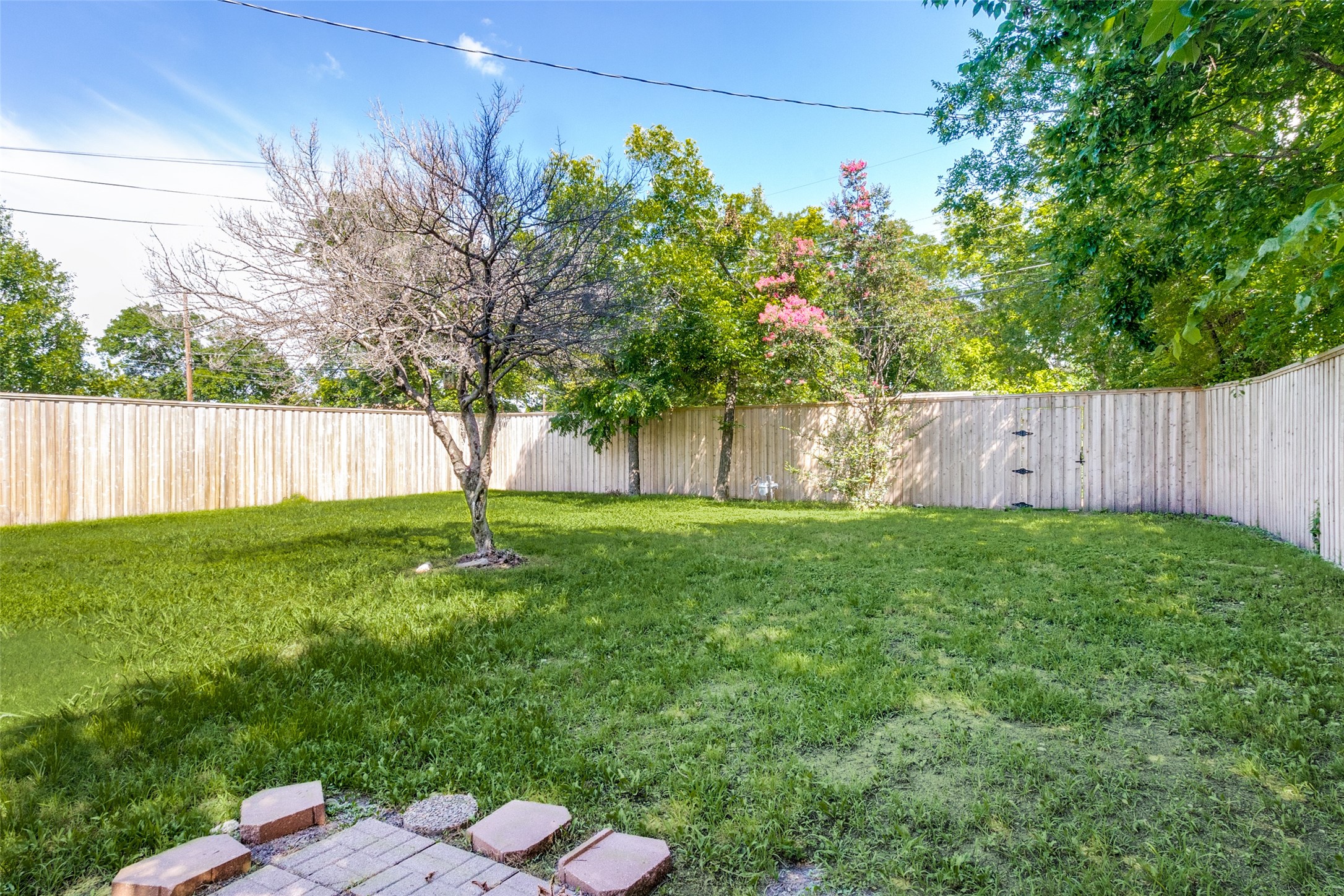 10932 Dunaway Drive Dallas TX 75228