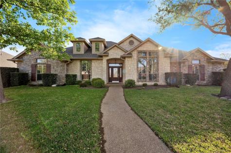 404 Hunters Run Woodway TX 76712