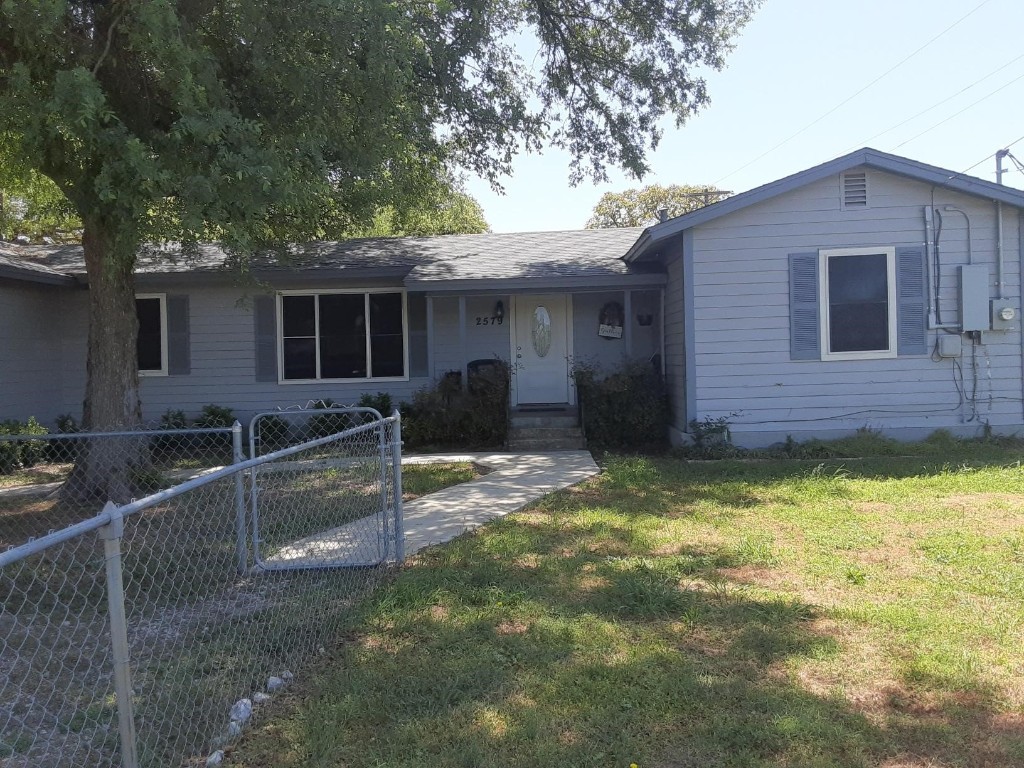 2579 Northwest Parkway Azle TX 76020