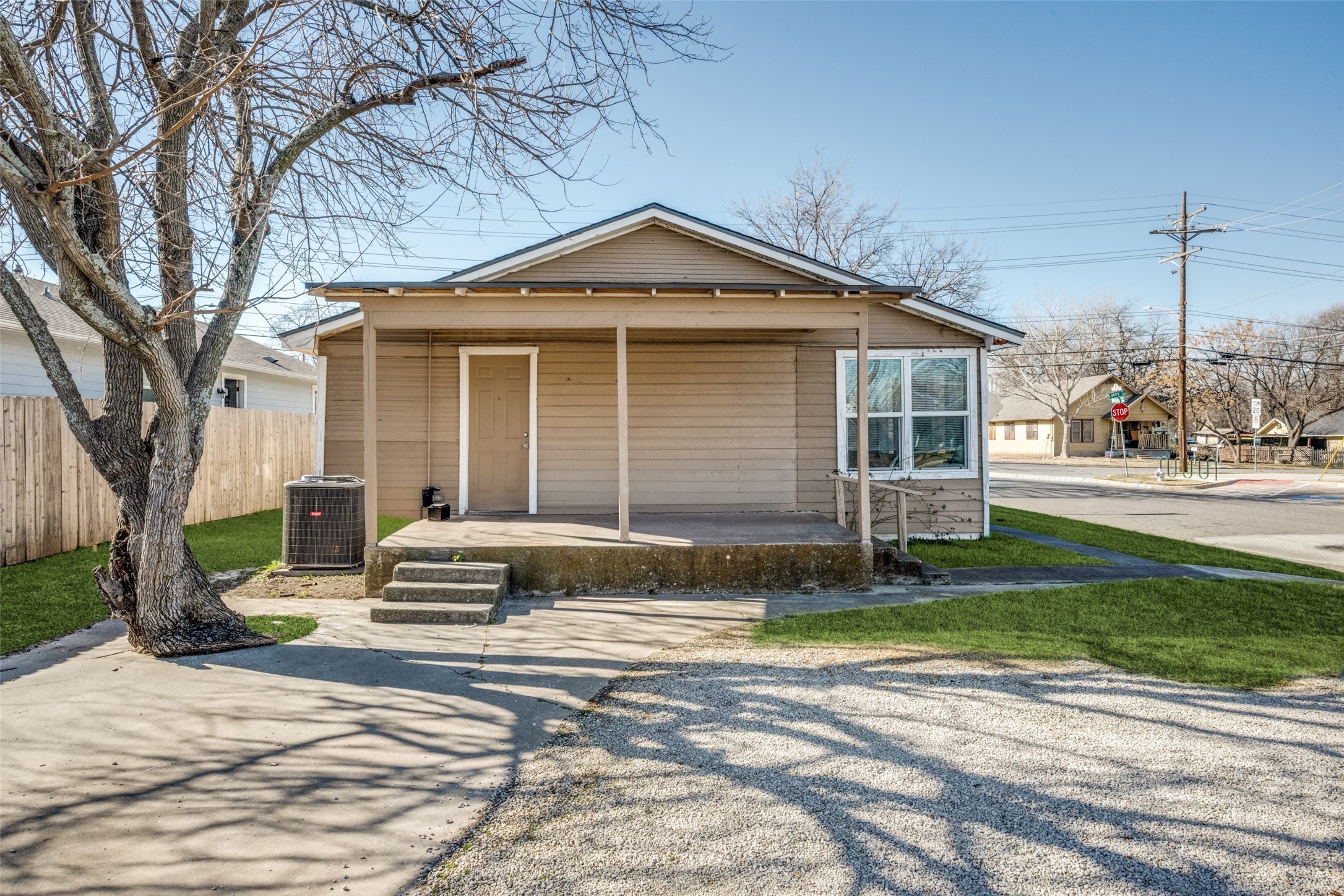 701 Lakey Street Denton TX 76205