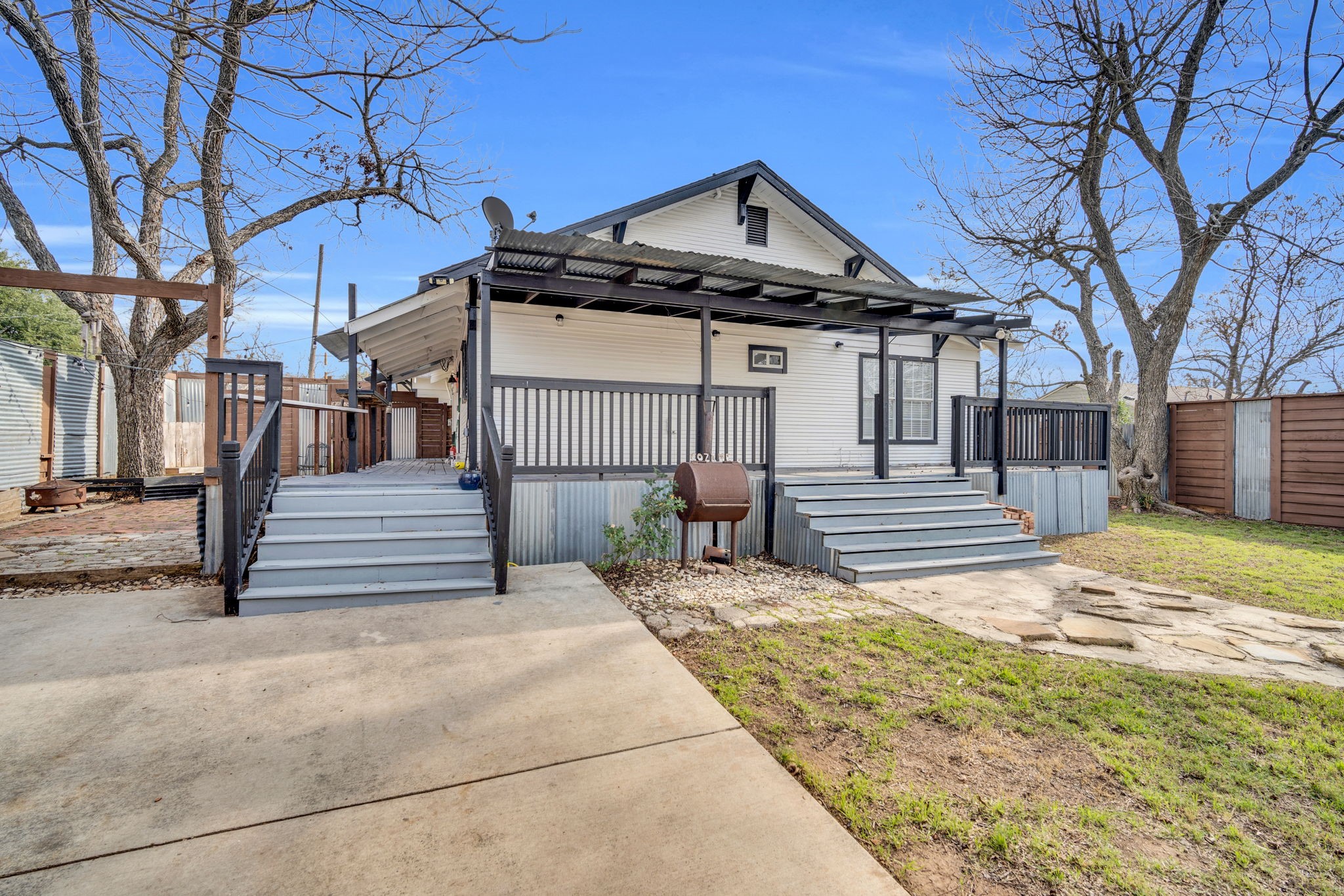 119 W University Avenue Waxahachie TX 75165