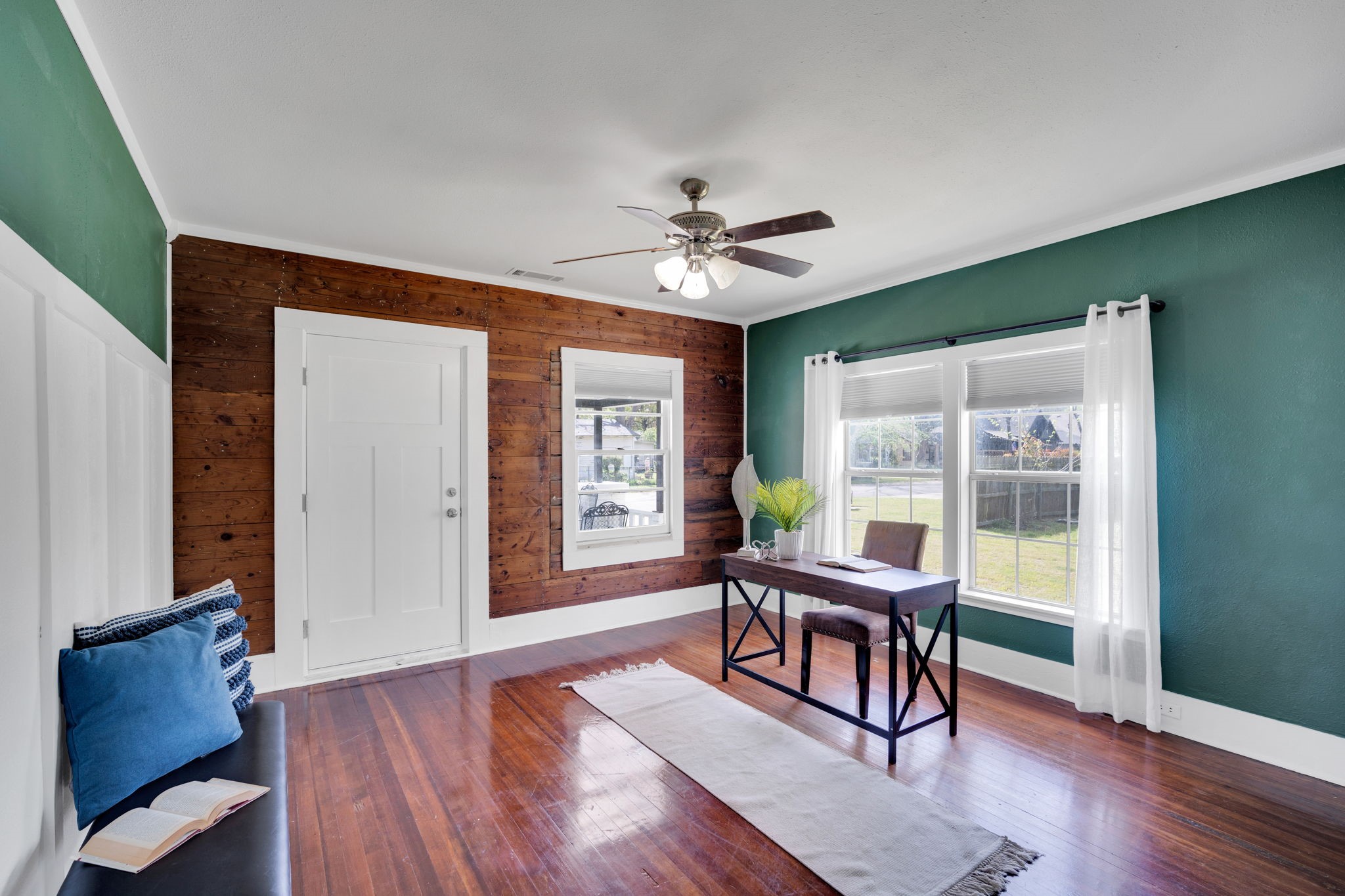 119 W University Avenue Waxahachie TX 75165
