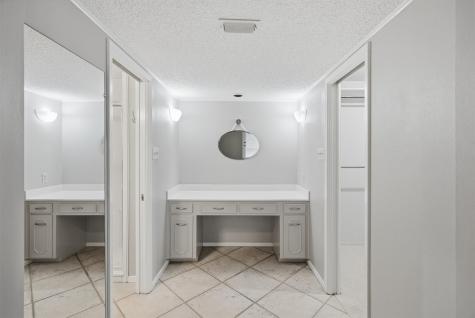 4455 Chedlea Avenue Fort Worth TX 76133
