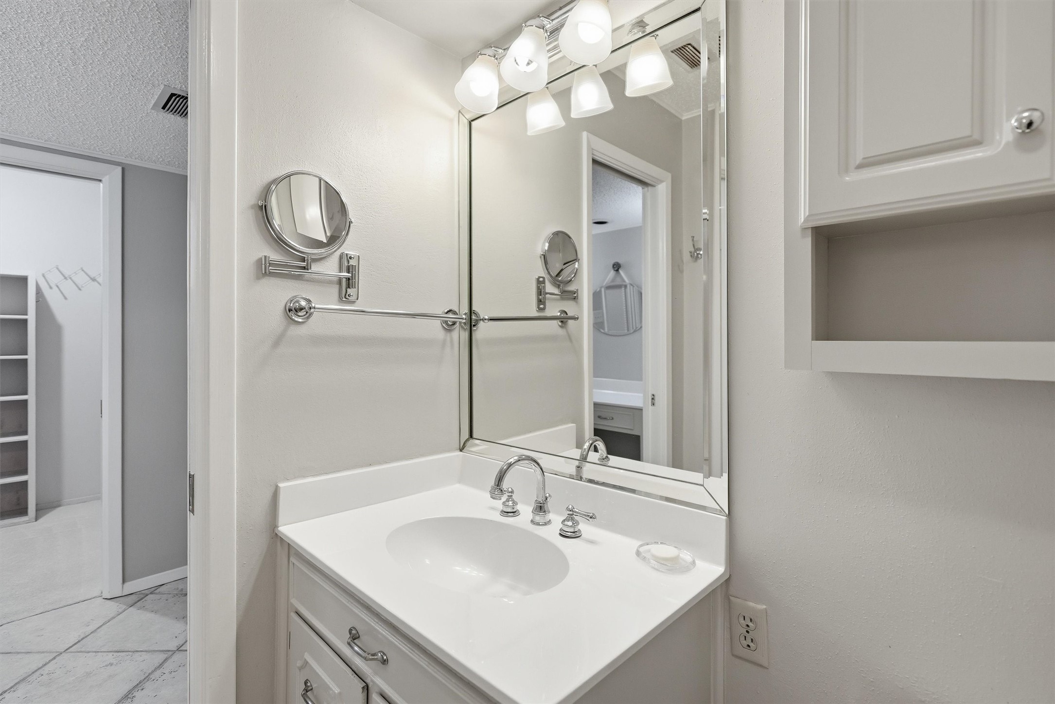 4455 Chedlea Avenue Fort Worth TX 76133