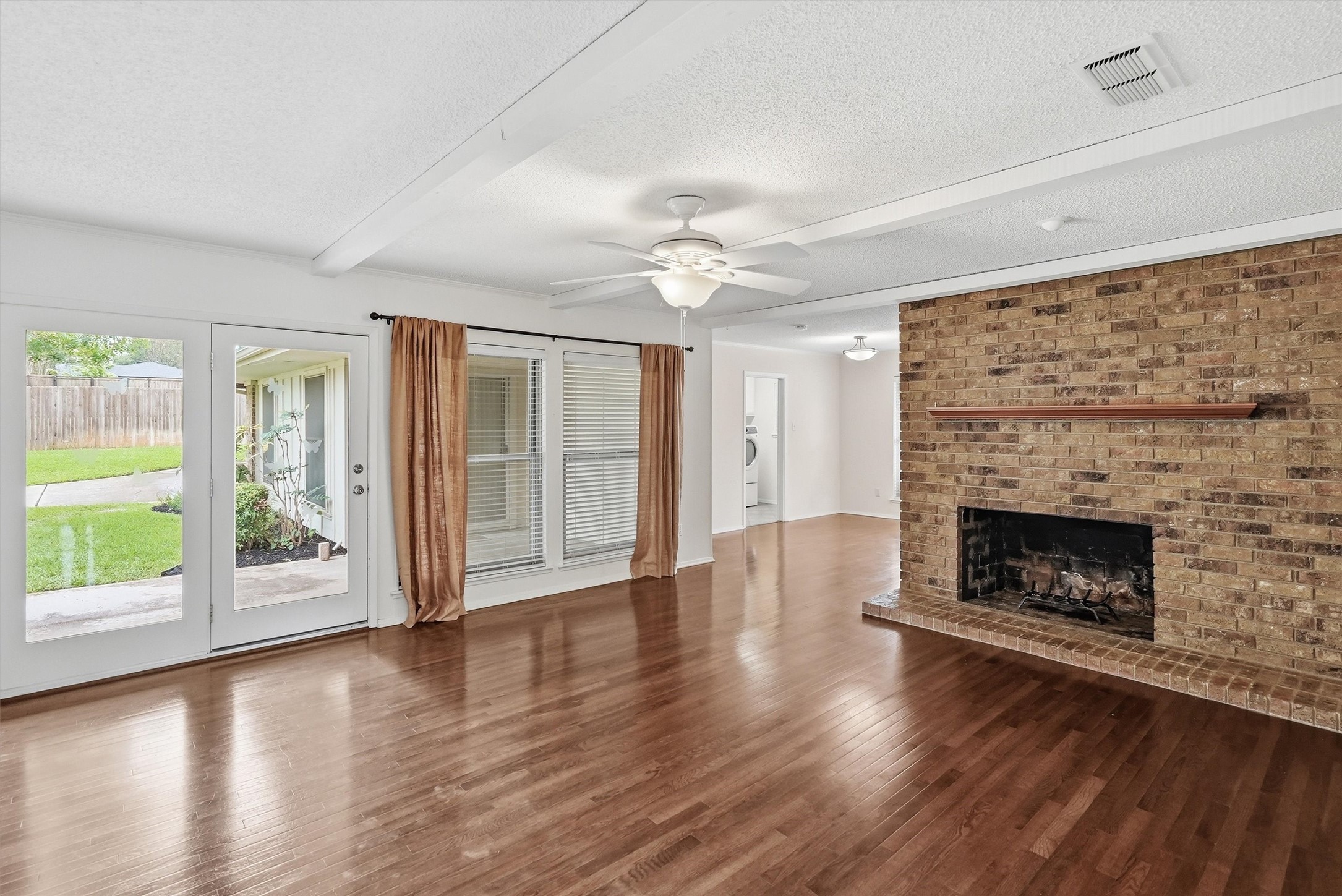 4455 Chedlea Avenue Fort Worth TX 76133