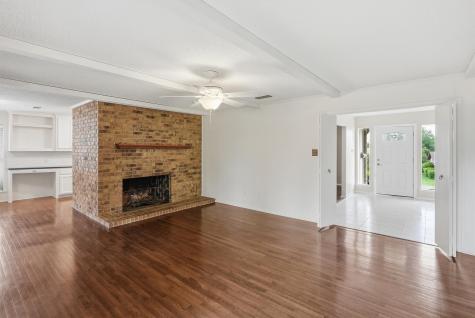4455 Chedlea Avenue Fort Worth TX 76133