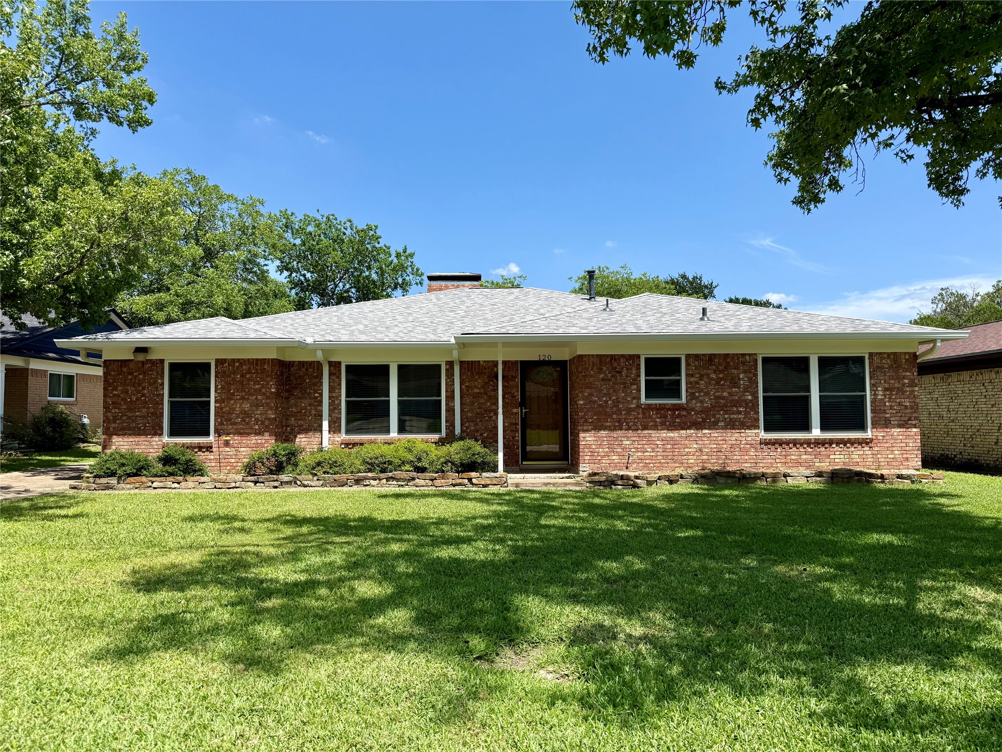 120 S Lynn Avenue Denison TX 75020