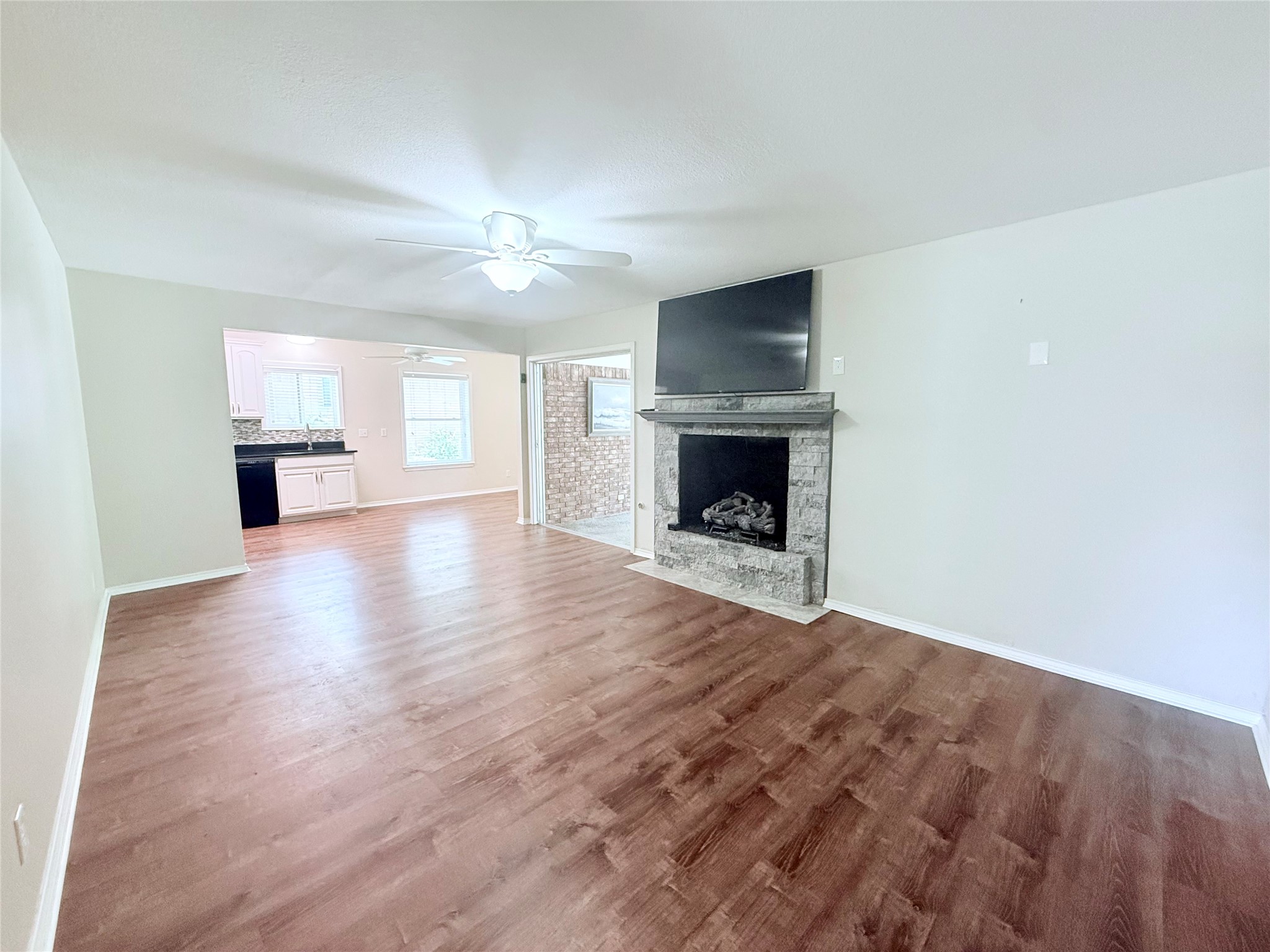 120 S Lynn Avenue Denison TX 75020