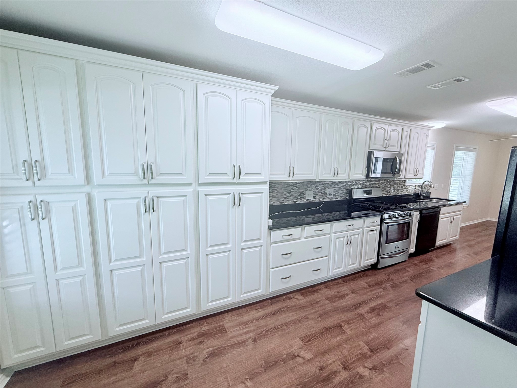 120 S Lynn Avenue Denison TX 75020