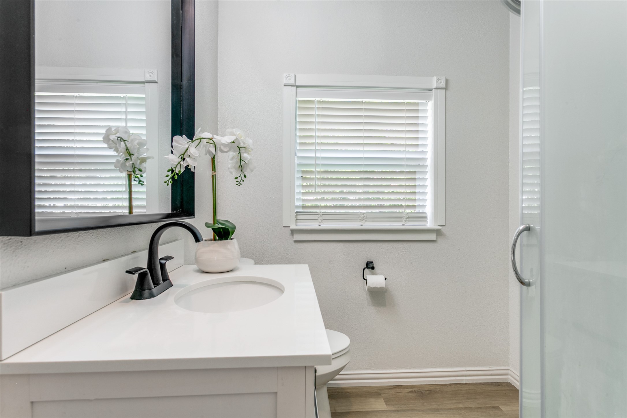 612 E Wall Street Grapevine TX 76051