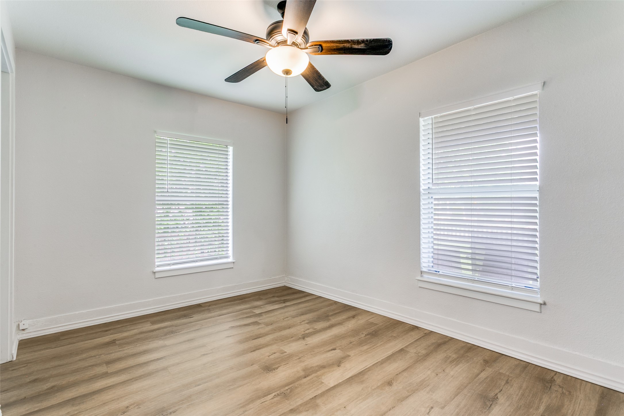 612 E Wall Street Grapevine TX 76051