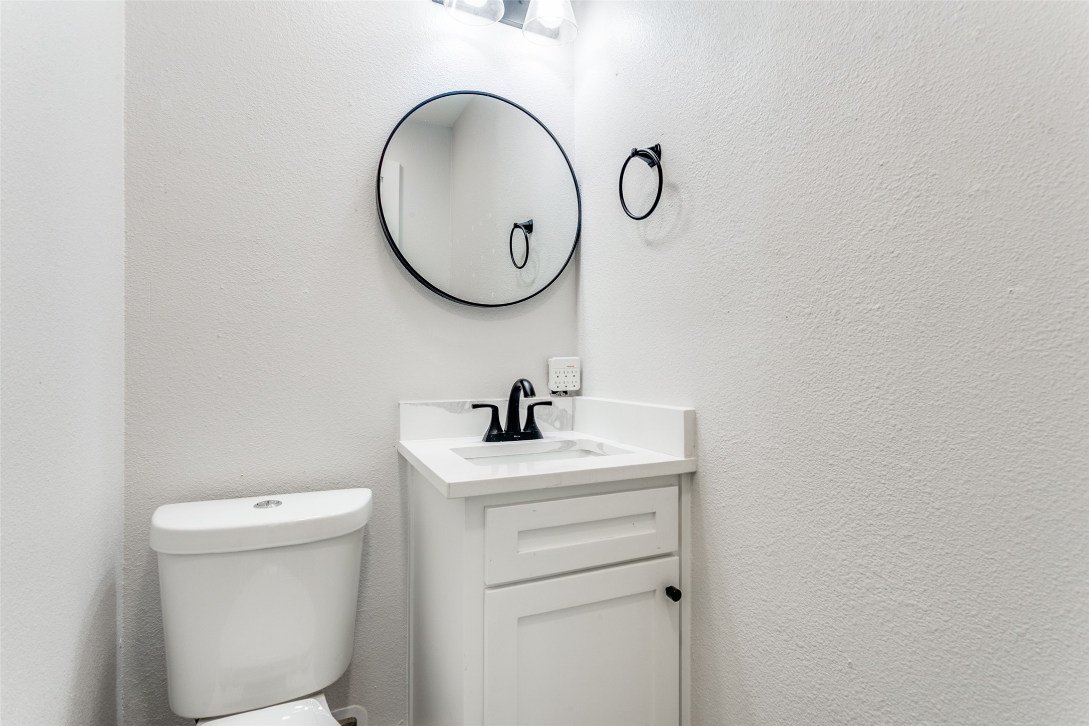 612 E Wall Street Grapevine TX 76051