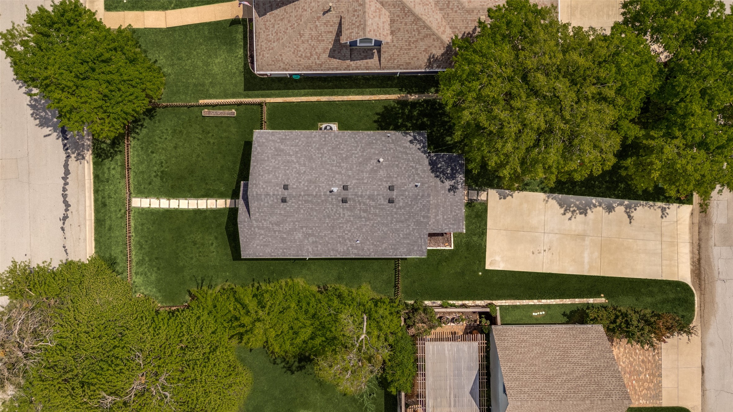 612 E Wall Street Grapevine TX 76051