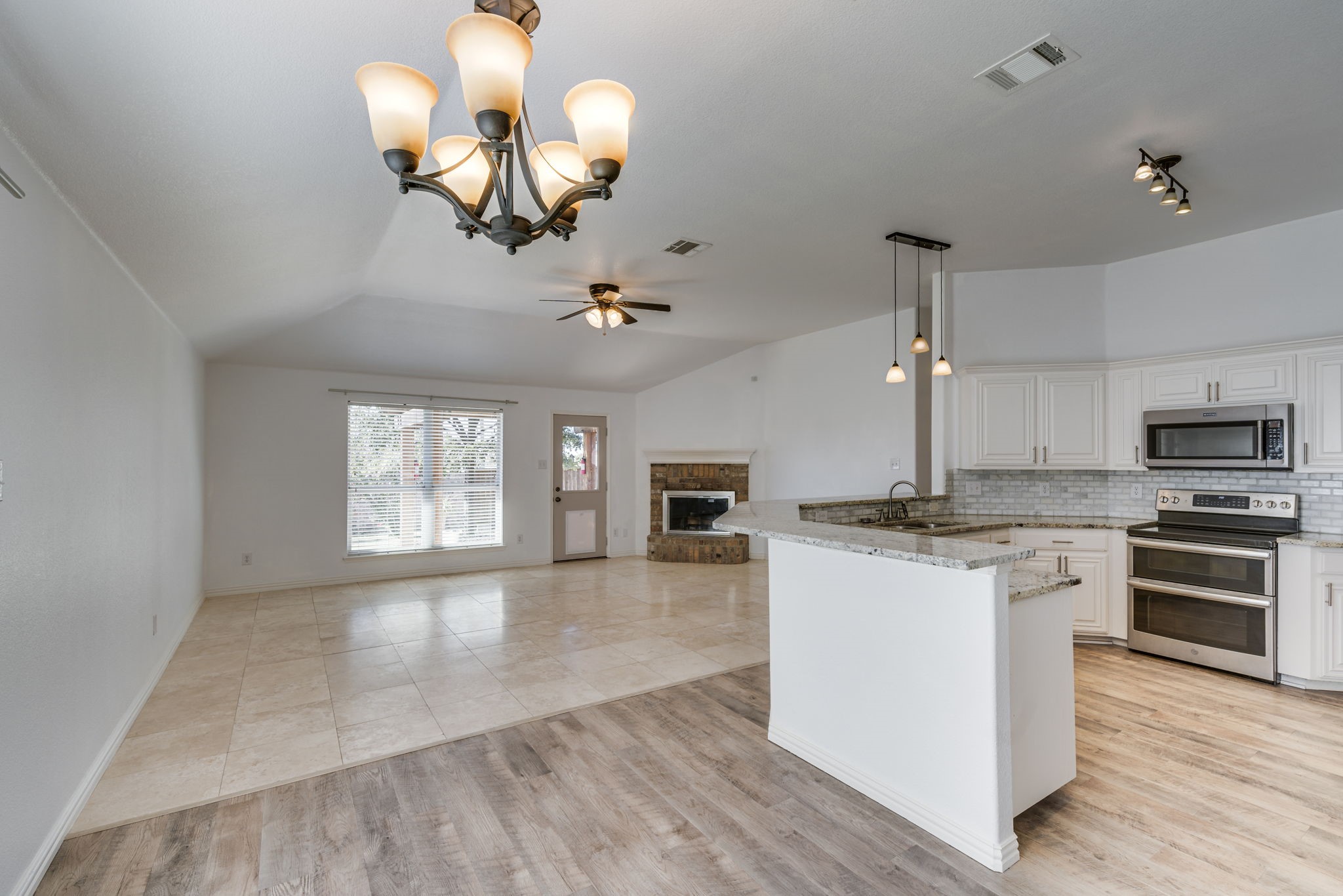 102 Canyon Court Waxahachie TX 75167