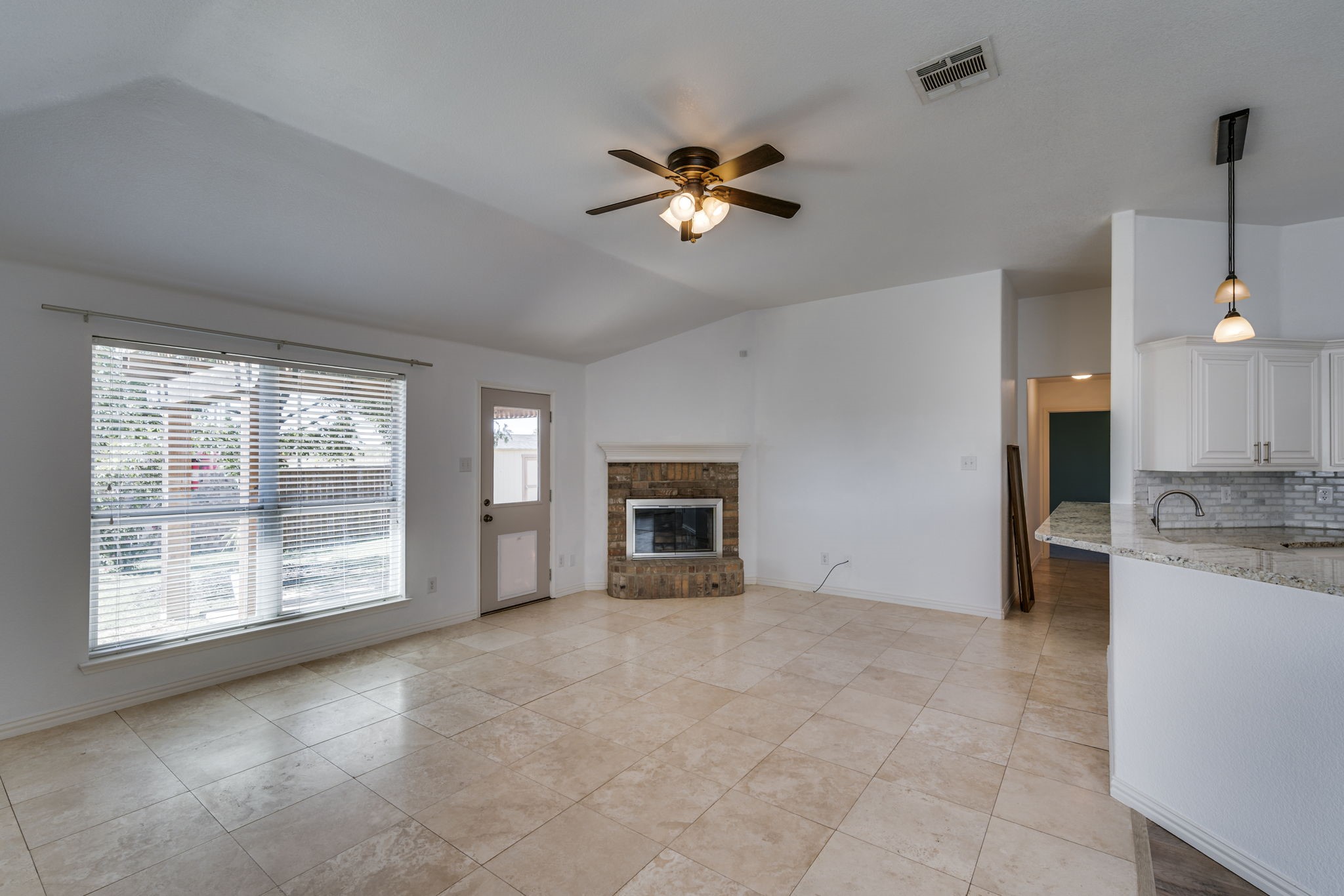 102 Canyon Court Waxahachie TX 75167