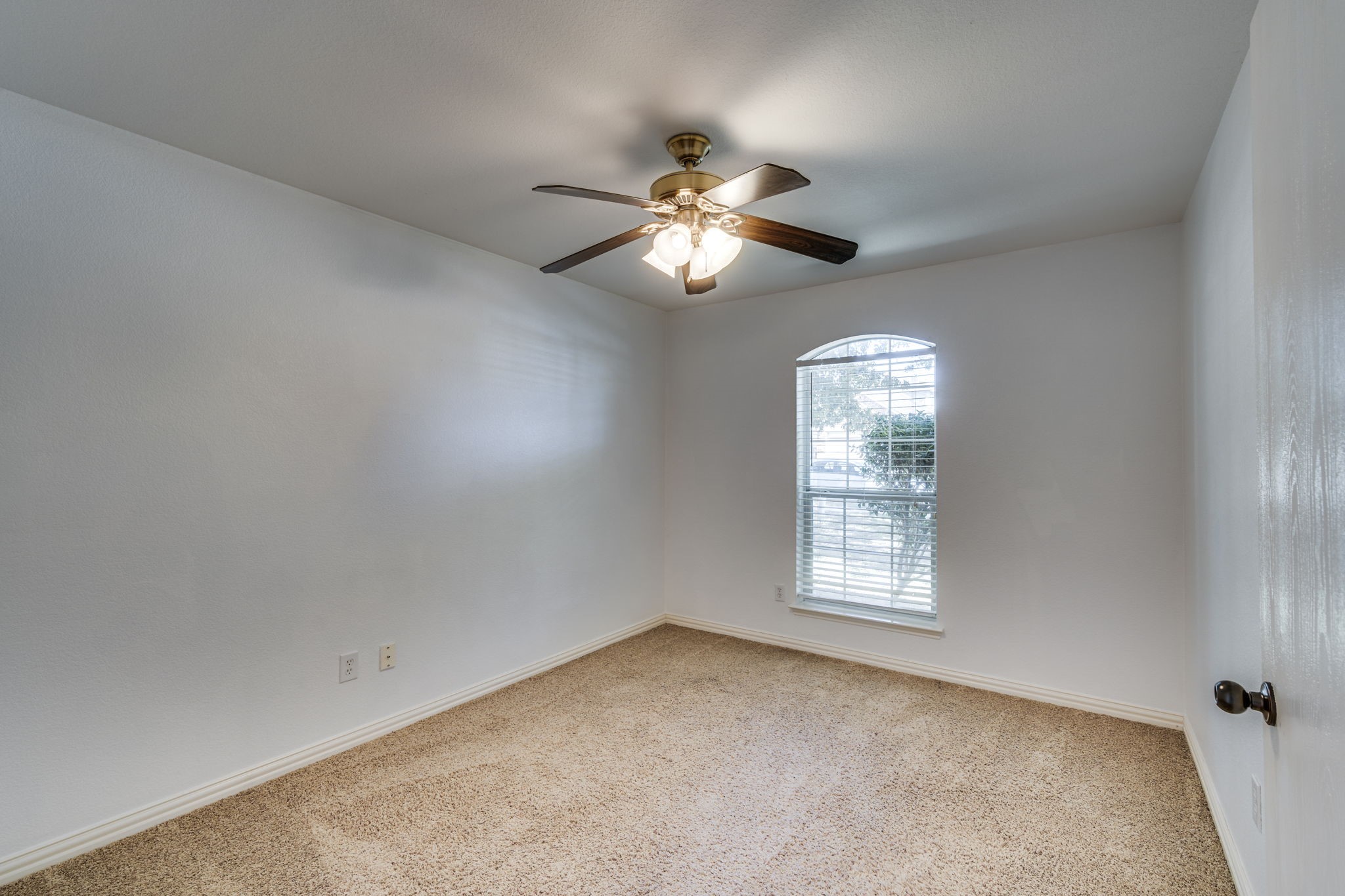 102 Canyon Court Waxahachie TX 75167