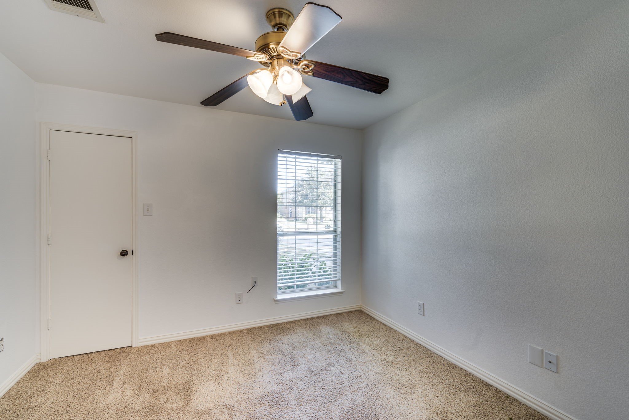 102 Canyon Court Waxahachie TX 75167