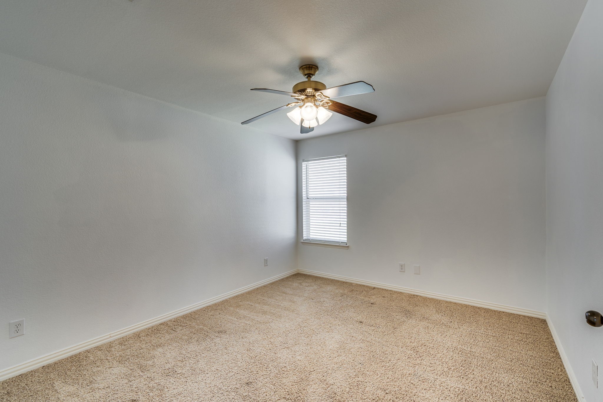102 Canyon Court Waxahachie TX 75167