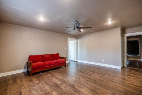 203 W Purdom Avenue Alvarado TX 76009
