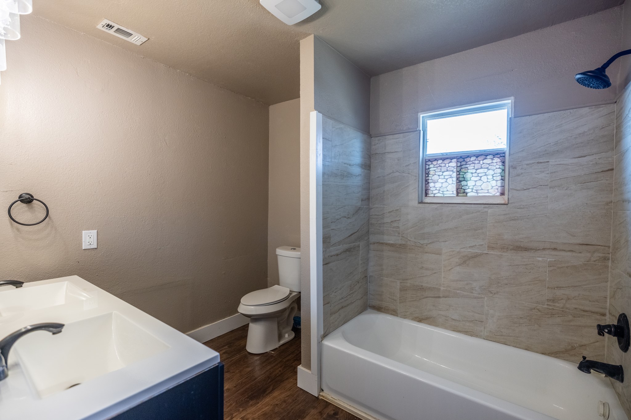 203 W Purdom Avenue Alvarado TX 76009