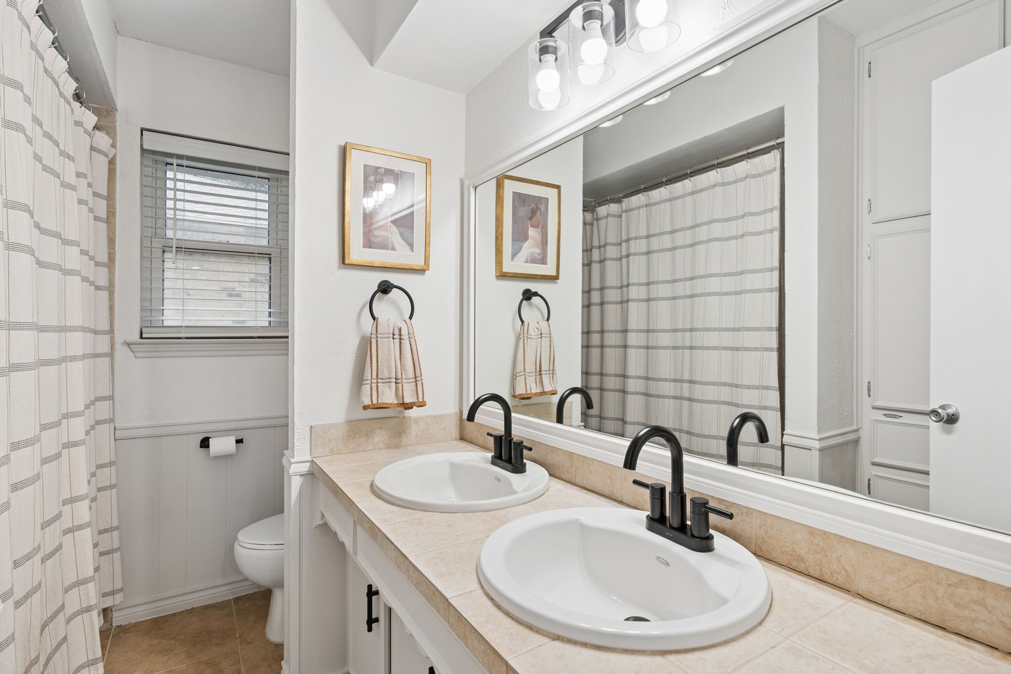 1673 Chisolm Trail Lewisville TX 75077