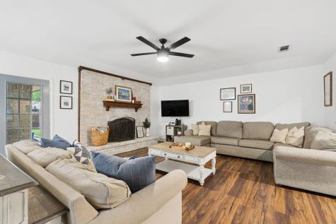 1673 Chisolm Trail Lewisville TX 75077