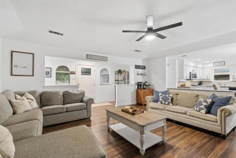 1673 Chisolm Trail Lewisville TX 75077