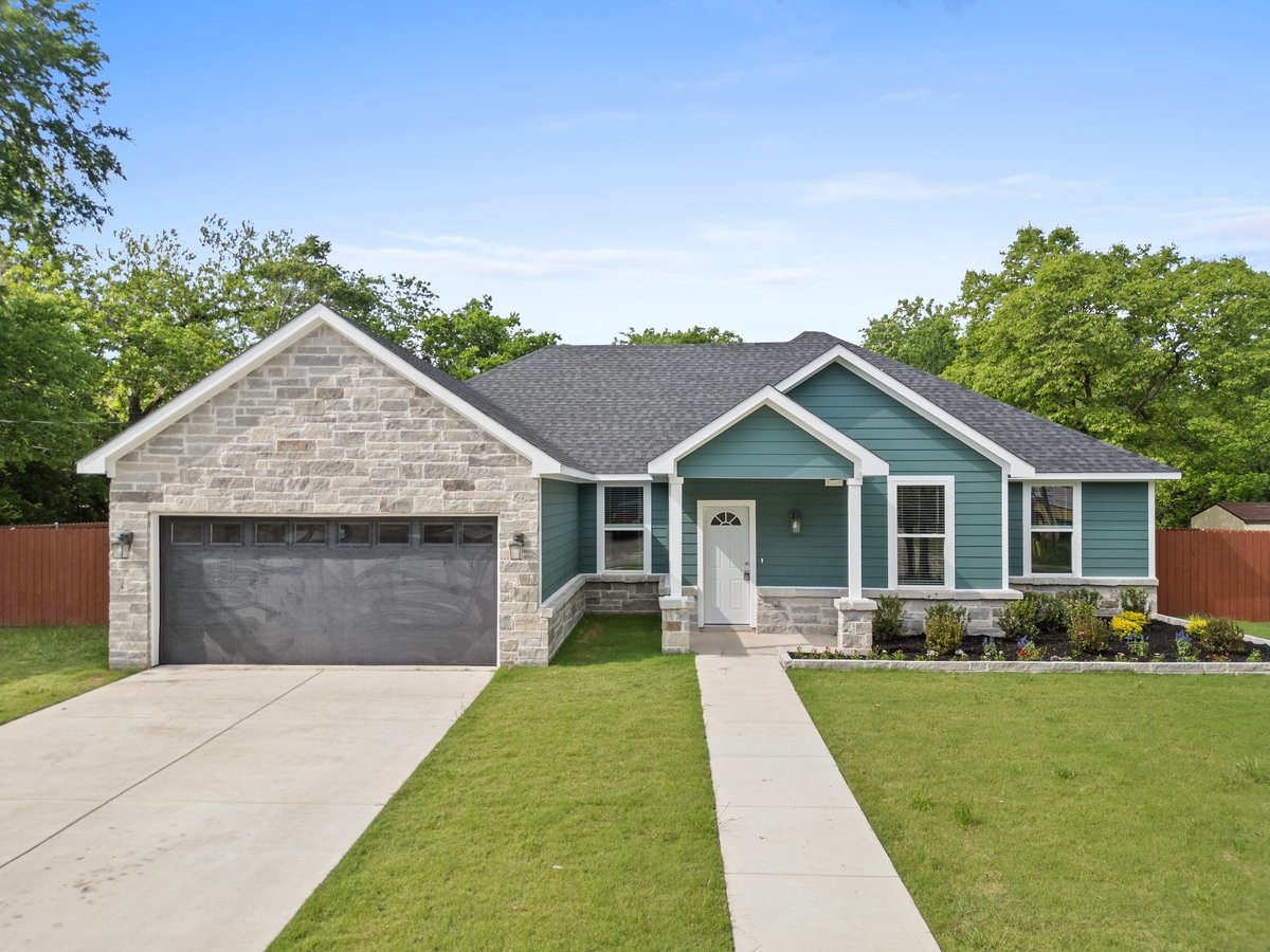 2822 Anderson Street Greenville TX 75401