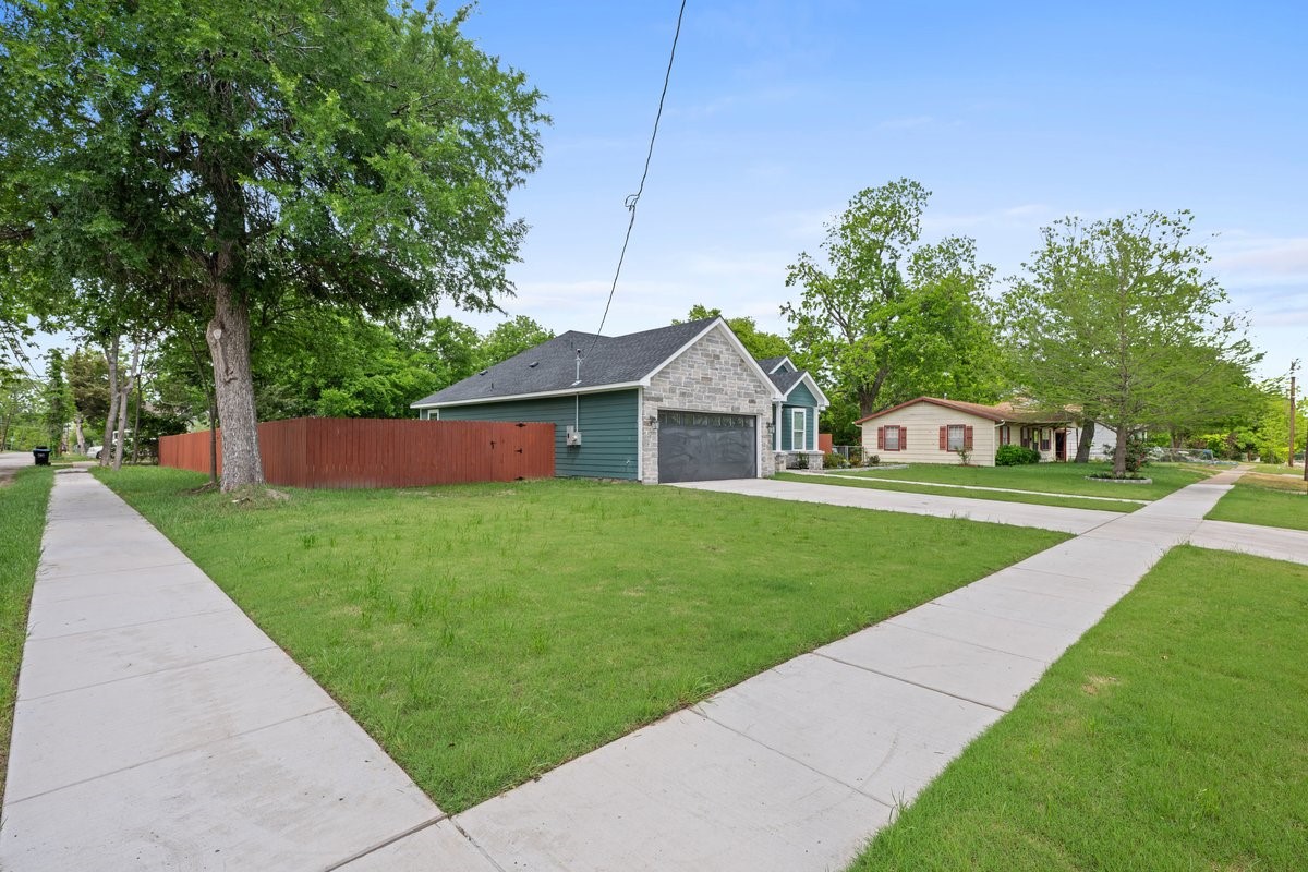 2822 Anderson Street Greenville TX 75401
